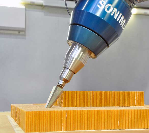 Honeycomb core cutting, ultrasonic cutting systems - SONIMAT